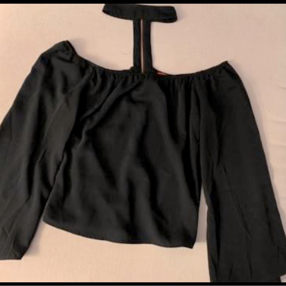 Guess top